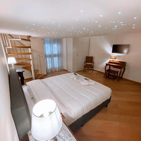 バーリLuxury Bnb Dedeoアパートメント エクステリア 写真