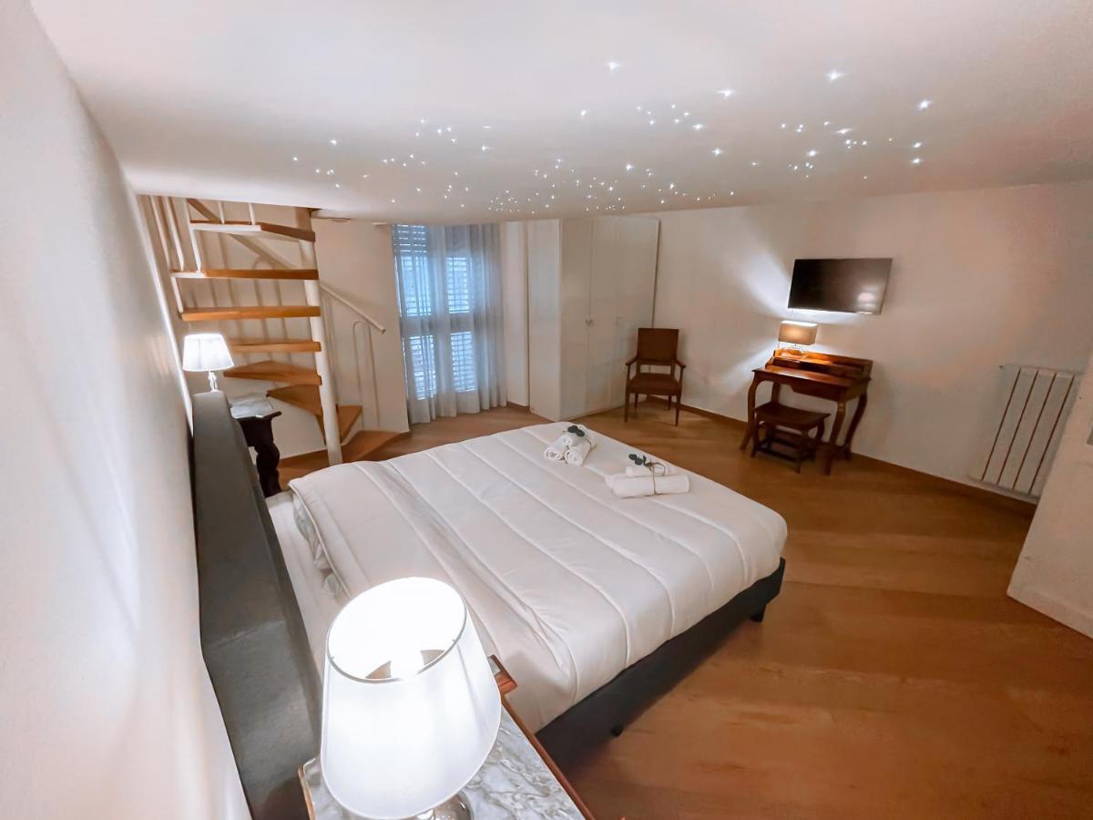 バーリLuxury Bnb Dedeoアパートメント エクステリア 写真