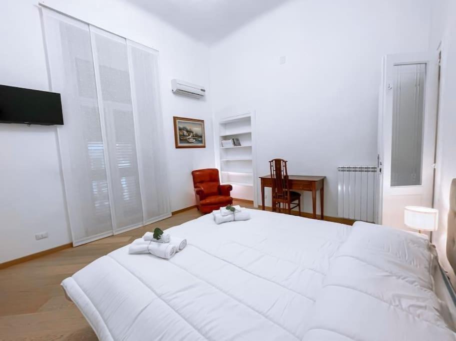 バーリLuxury Bnb Dedeoアパートメント エクステリア 写真