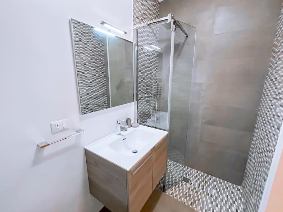 バーリLuxury Bnb Dedeoアパートメント エクステリア 写真